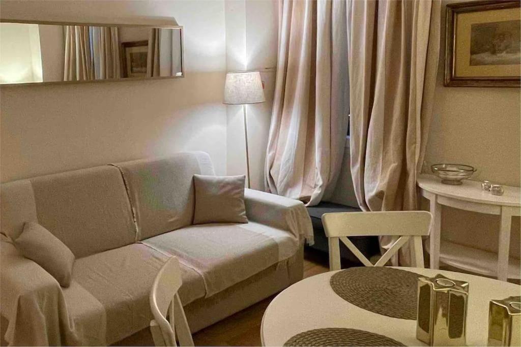 Appartement Cozy Santa Maria Novella Uffizi Duomo 2Beds-2Baths à Florence Extérieur photo
