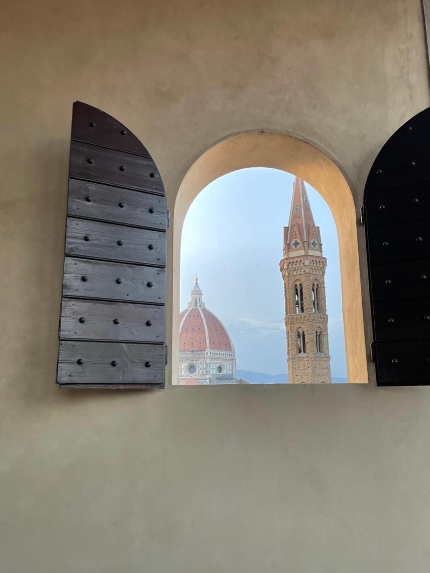 Appartement Cozy Santa Maria Novella Uffizi Duomo 2Beds-2Baths à Florence Extérieur photo
