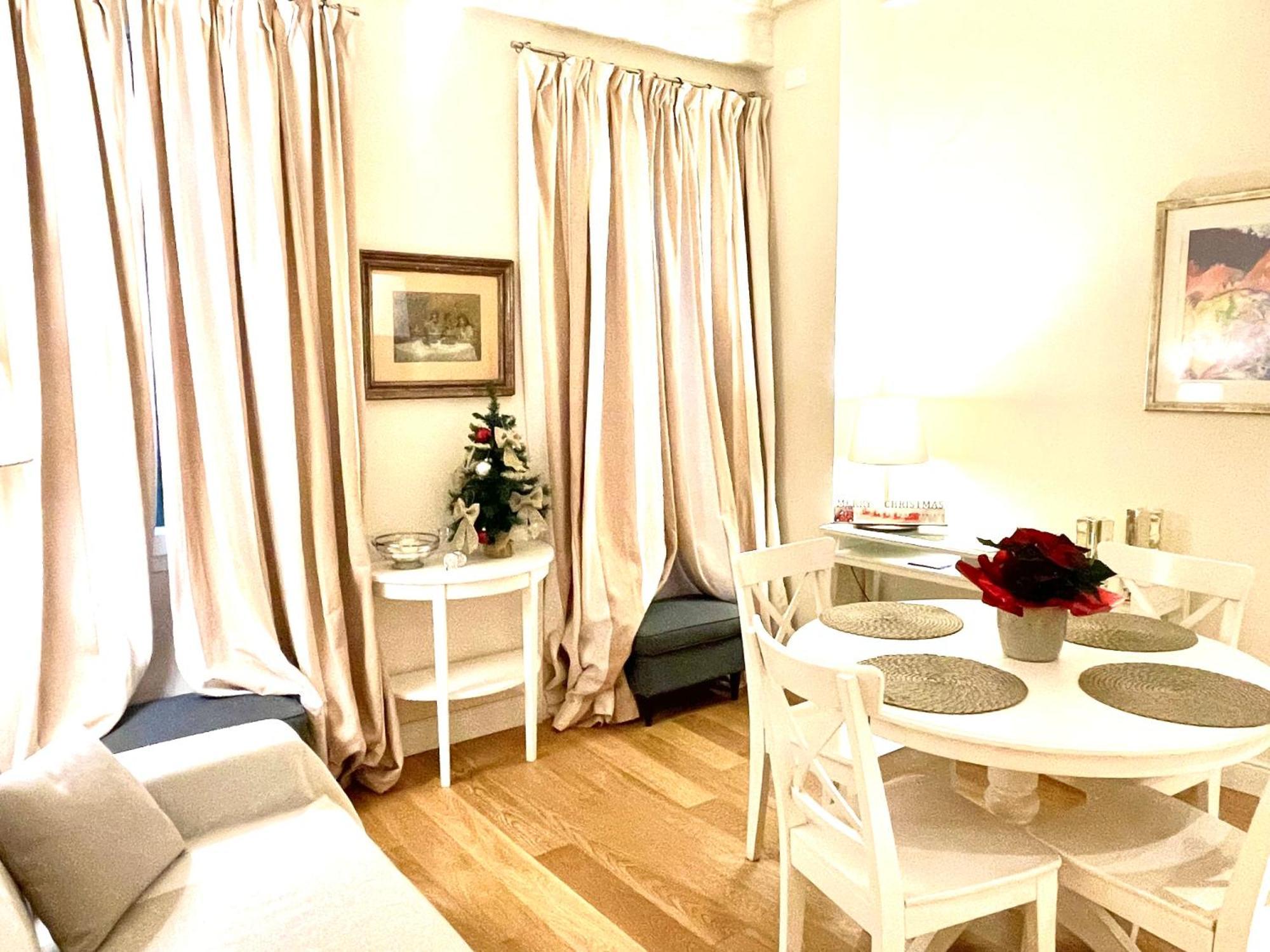Appartement Cozy Santa Maria Novella Uffizi Duomo 2Beds-2Baths à Florence Extérieur photo