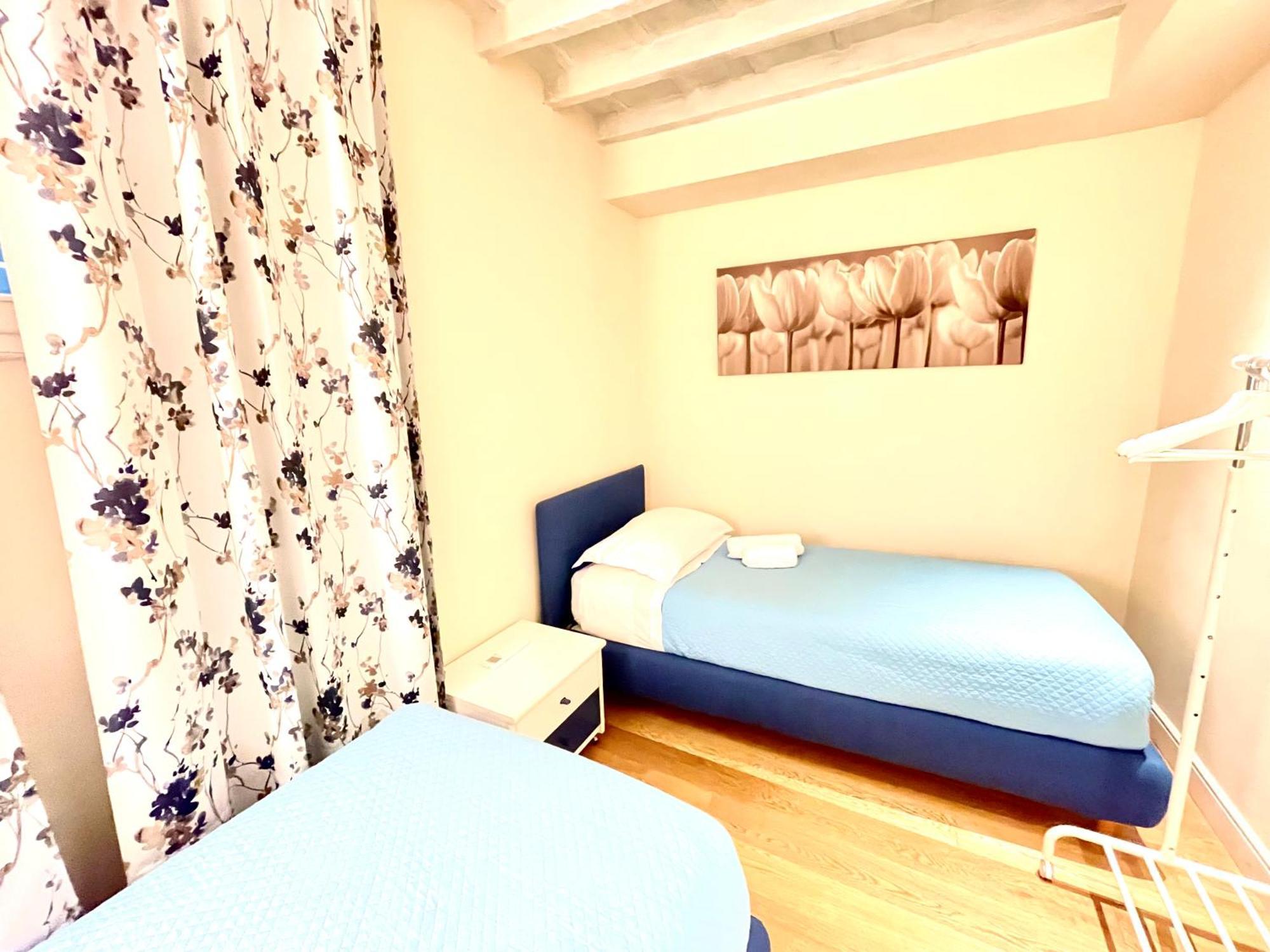 Appartement Cozy Santa Maria Novella Uffizi Duomo 2Beds-2Baths à Florence Extérieur photo